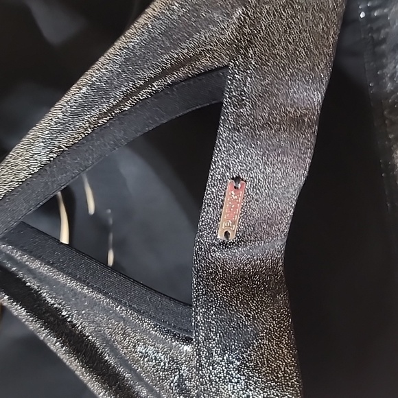 Victoria Secret Pink Ultimate Sports Bra Size Small - Picture 6 of 7